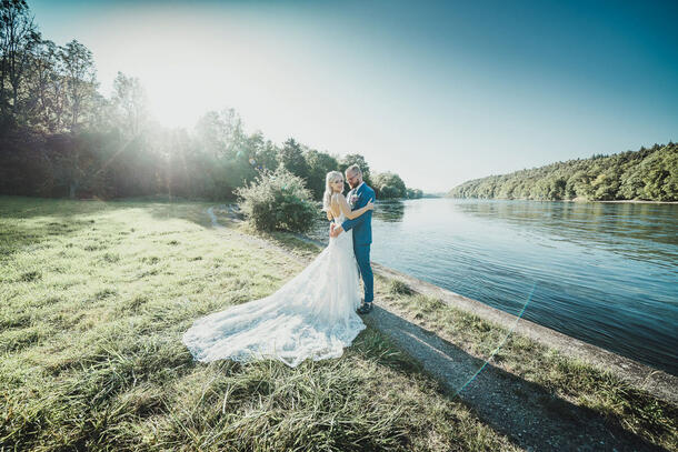 brautpaar am rhein